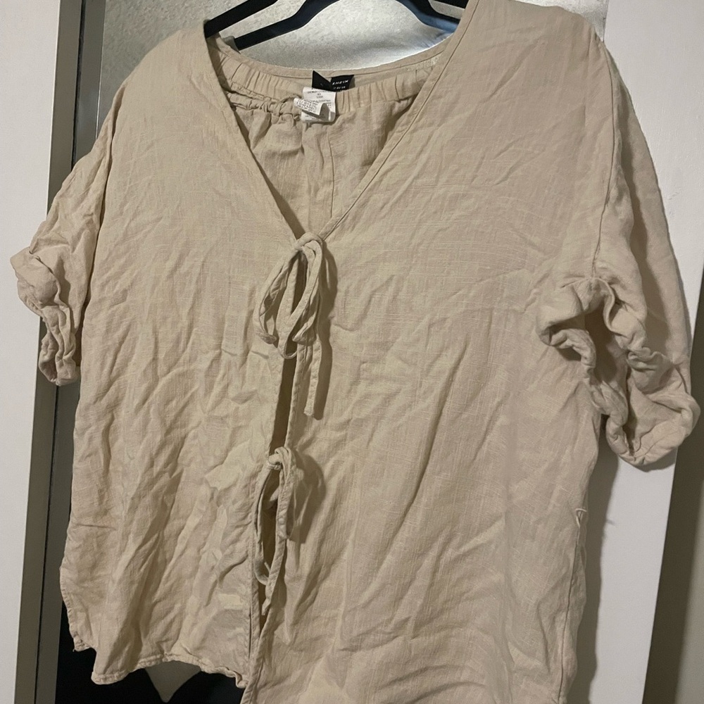 Beige V-Neck Tie-Front Women's set